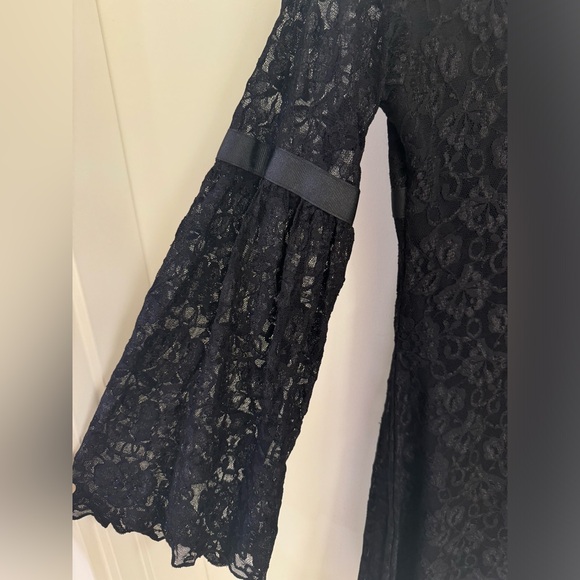 Elegant Black Lace Dress - Size Small. New, Never Worn! - Picture 2 of 10